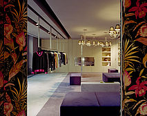 Fashion Shop 2006Feb01