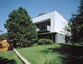 Residence Riedl - view from garden