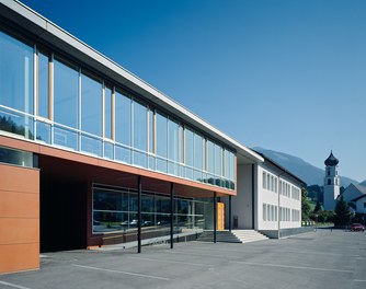 Primary School Schlins - detail of facade