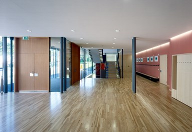 School Bizau - foyer