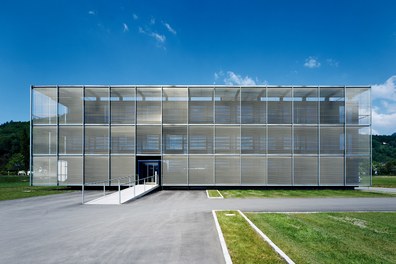 Headquarter Omicron - general view with closed shutters