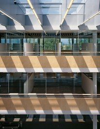 Headquarter Omicron - atrium