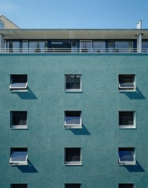 Students Hostel Tigergasse - detail of facade