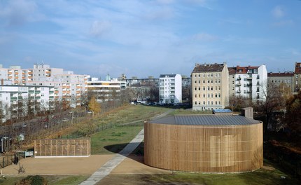 Kapelle der Versöhnung - urban-planning context