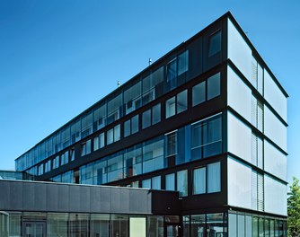 Office Klostergasse - detail of facade