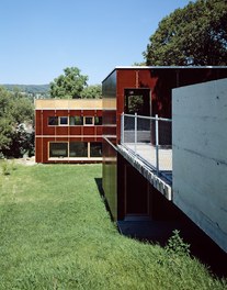 Residence BASE - 2 boxes - living and working