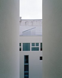 Housing Complex Schadekgasse - detail of facade
