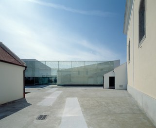 Church Podersdorf - courtyard