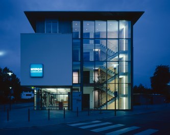 Office Building Lustenau - night shot