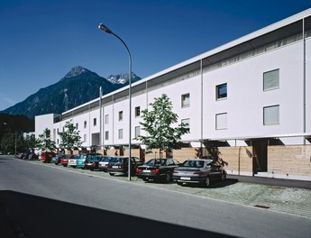 Housing Complex Unterfeld - view from east