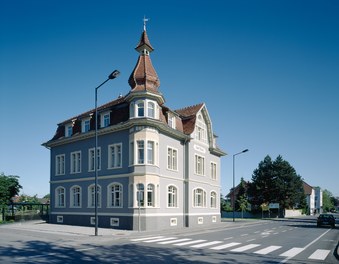 Kreuz und Gendarmerie Lauterach - view from southeast