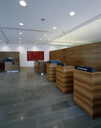 Raiffeisenbank Hatlerdorf - counter hall