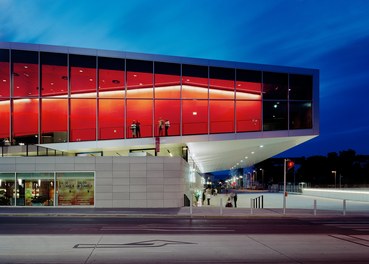 Stadthalle Wien - view from street