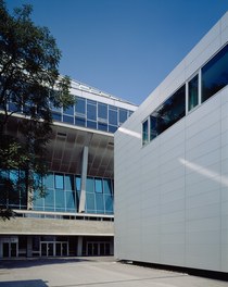 Stadthalle Wien - old and new