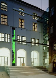 Galerie der Forschung - detail of facade