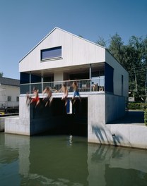 Boathouse M - boathouse action