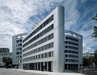 Haus der Forschung - view from southeast