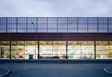 Supermarket Eurospar Bregenz - facade at night