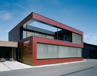 Headquarter Zenz Holzbau - facade with closed shutters