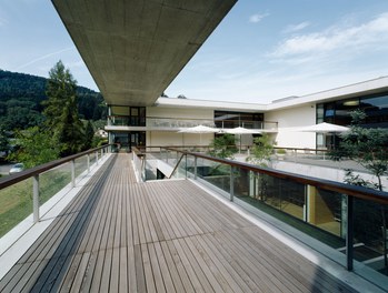 Nursing Home Tosters - terrace