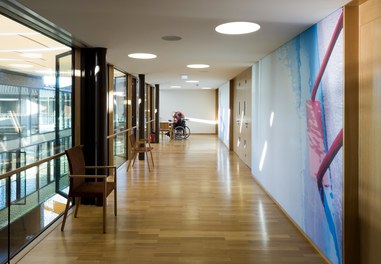 Haus der Generationen - corridor