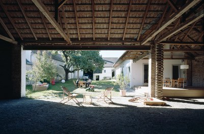 Farmhouse Weinsteig | conversion - backyard