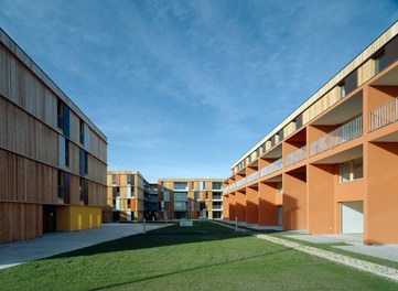 Housing Estate Mühlweg - courtyard