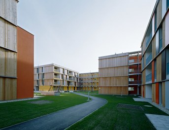 Housing Estate Mühlweg - courtyard