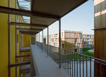 Housing Estate Mühlweg - arcade