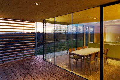 Residence Schnitzer-Bruch - view into dining-room