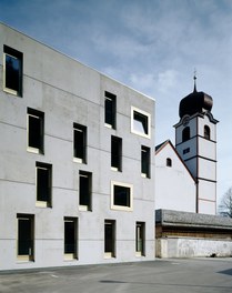 Covent School Mariatal - west facade and church