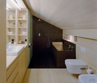 House A - bathroom