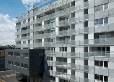 Housing Complex Kaiserebersdorf - detail of facade