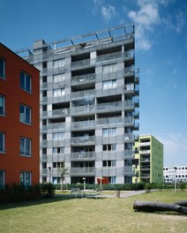 Housing Complex Kaiserebersdorf - view from southeast