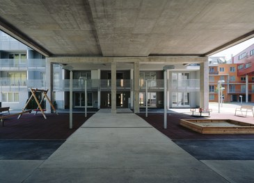 Housing Complex Kaiserebersdorf - playground