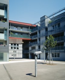 Housing Complex Kaiserebersdorf - courtyard