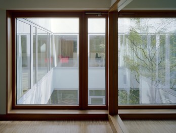 Donauklinikum Tulln - view into patio