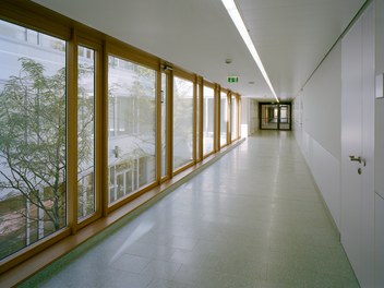 Donauklinikum Tulln - hallway