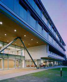 Donauklinikum Tulln - night shot