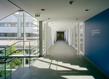 Donauklinikum Tulln - hallway