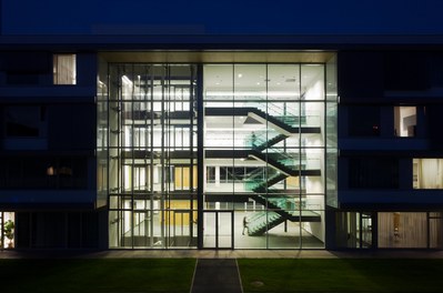 Donauklinikum Tulln - staircase at night