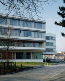 Donauklinikum Tulln - east facade from street