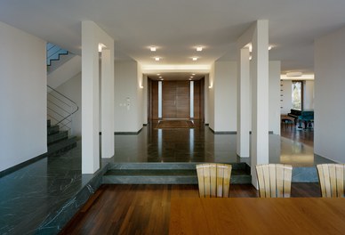 Residence in Währing - dining room and entrance