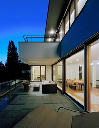 Residence in Währing - terrace at night