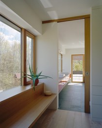 Haus am Schustergraben - entrance to bathroom