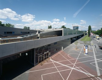 U2 Underground - metro station and square