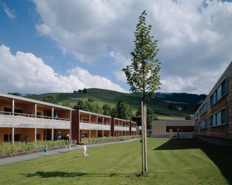 REKA Vacation Village - courtyard