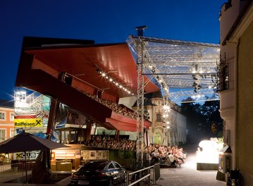 Mobile Tribühne Haag - during event