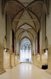 Minoritenkirche Krems-Stein - main aisle used for events