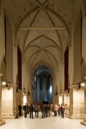 Minoritenkirche Krems-Stein - main aisle used for events